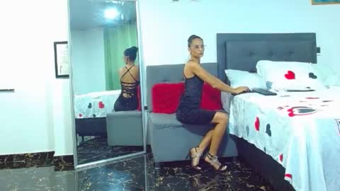 Snapshot of sara_carmona chatting on March 8, 2025, 12:44 am SARA online show from March 8, 2025, 12:44 am