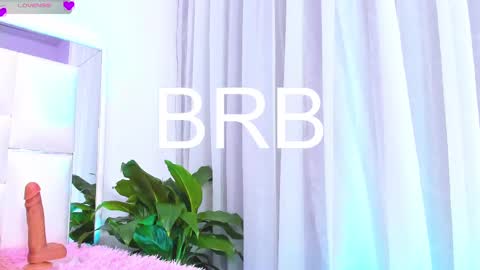 Snapshot of sara_goddess01 chatting on February 27, 2025, 3:25 am Sara online show from February 27, 2025, 3:25 am