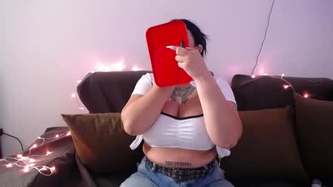 Snapshot of sara_winehouse1 chatting on January 24, 2025, 3:45 pm 1 online show from January 24, 2025, 3:45 pm