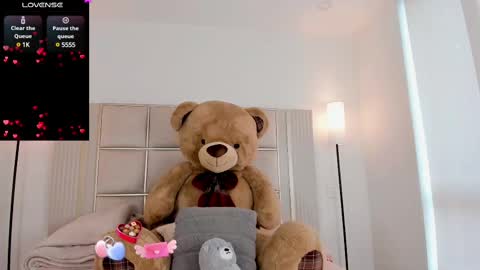 Snapshot of saraa_milleer chatting on February 11, 2025, 9:56 pm Sara Miller online show from February 11, 2025, 9:56 pm