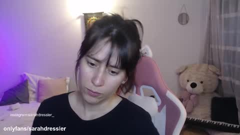 sarahdressler online show from September 16, 2025, 1:17 am