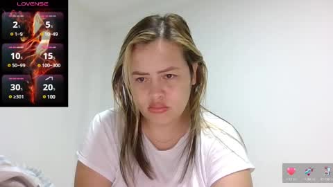 Snapshot of saramartinez100 chatting on February 25, 2025, 11:41 am sara martinez online show from February 25, 2025, 11:41 am