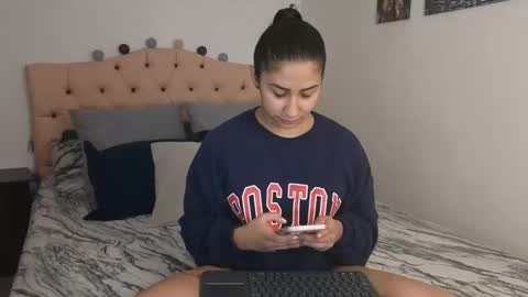 Snapshot of saratukkerr chatting on January 7, 2025, 9:07 am saratukkerr online show from January 7, 2025, 9:07 am