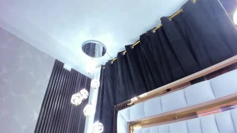 Snapshot of sarayroyse chatting on October 5, 2025, 7:34 pm Saray online show from October 5, 2025, 7:34 pm