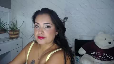 Sarita Tellez online show from December 11, 2024, 7:14 pm