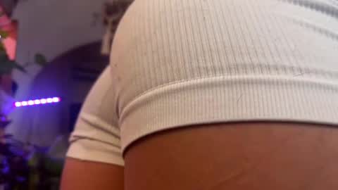 Snapshot of sasha_moormeoow chatting on February 9, 2025, 10:09 am Alexandra Sasha in short online show from February 9, 2025, 10:09 am