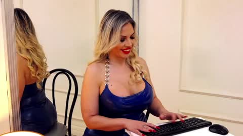 Snapshot of sashavaughn chatting on January 10, 2025, 5:58 am Sasha online show from January 10, 2025, 5:58 am