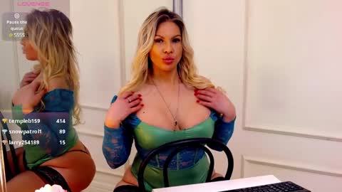 Snapshot of sashavaughn chatting on February 7, 2025, 11:23 am Sasha online show from February 7, 2025, 11:23 am