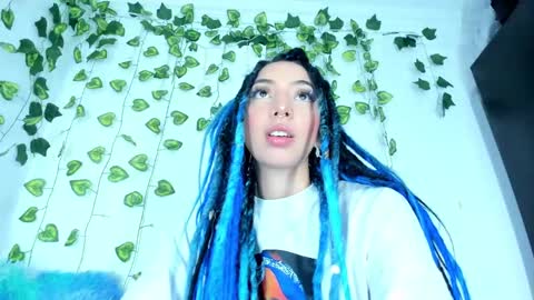 Snapshot of saturno_stone chatting on December 28, 2024, 5:44 am Saturnooo online show from December 28, 2024, 5:44 am