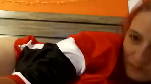 Snapshot of saucybear666 chatting on January 22, 2025, 12:59 am SnowBunny online show from January 22, 2025, 12:59 am