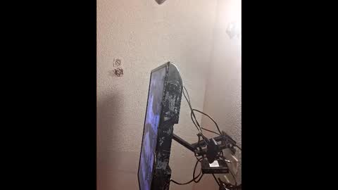 Snapshot of saucybear666 chatting on October 16, 2025, 2:56 am SnowBunny online show from October 16, 2025, 2:56 am