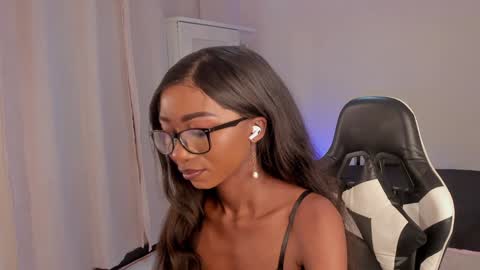 Snapshot of savannahwildee chatting on December 19, 2024, 10:56 am Savannahwildee online show from December 19, 2024, 10:56 am