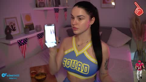 Snapshot of savvage_play chatting on February 6, 2025, 11:37 pm Naomi online show from February 6, 2025, 11:37 pm