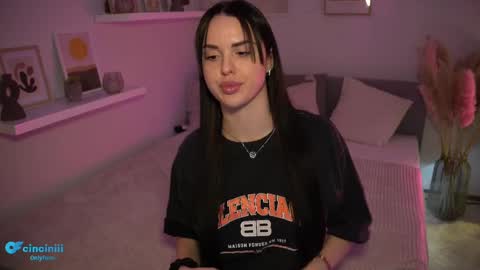 Snapshot of savvage_play chatting on February 19, 2025, 7:48 pm Naomi online show from February 19, 2025, 7:48 pm