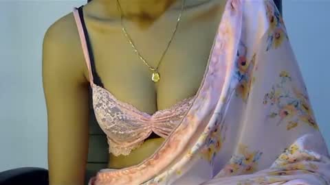 Snapshot of saxee_love chatting on December 12, 2024, 7:26 pm saxee online show from December 12, 2024, 7:26 pm