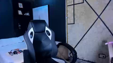 Snapshot of scarletmoon1_ chatting on September 16, 2025, 10:55 pm Scarlet online show from September 16, 2025, 10:55 pm