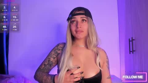 Snapshot of scarlett_collins_ chatting on September 16, 2025, 11:11 am SCARLETT COLLINS online show from September 16, 2025, 11:11 am