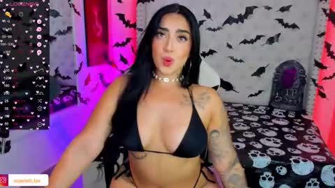 Snapshot of scarlett_luv chatting on October 11, 2025, 2:33 am Kim online show from October 11, 2025, 2:33 am