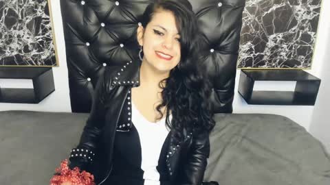 Snapshot of scarlett_w0lf chatting on January 29, 2025, 4:30 pm Scarlett online show from January 29, 2025, 4:30 pm