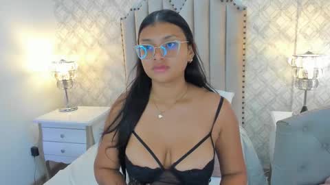 Snapshot of scarlette_rouse chatting on October 26, 2025, 11:49 am scarlet Rouse online show from October 26, 2025, 11:49 am