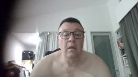 Snapshot of scoobs71 chatting on December 19, 2024, 1:51 pm Scoobs online show from December 19, 2024, 1:51 pm