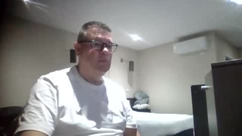 Snapshot of scoobs71 chatting on October 15, 2025, 8:47 am Scoobs online show from October 15, 2025, 8:47 am