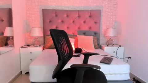 Snapshot of scott__knight chatting on November 10, 2025, 9:58 pm scott__knight online show from November 10, 2025, 9:58 pm