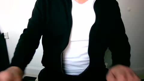 Snapshot of scotti30 chatting on January 9, 2025, 9:27 am Scott online show from January 9, 2025, 9:27 am