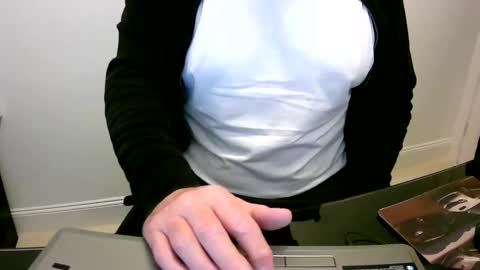 Snapshot of scotti30 chatting on January 10, 2025, 9:13 am Scott online show from January 10, 2025, 9:13 am