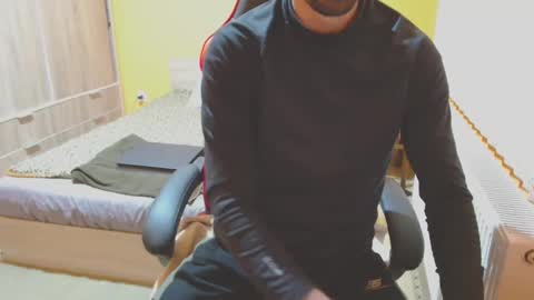 Snapshot of scotty_98 chatting on December 31, 2024, 4:04 pm scotty_98 online show from December 31, 2024, 4:04 pm