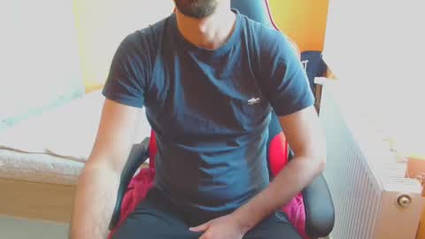 Snapshot of scotty_98 chatting on January 12, 2025, 11:07 am scotty_98 online show from January 12, 2025, 11:07 am