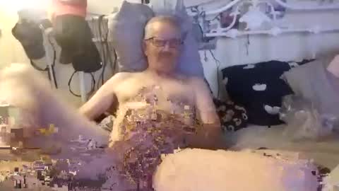 Snapshot of scoutiii chatting on October 8, 2025, 9:51 am scoutiii online show from October 8, 2025, 9:51 am