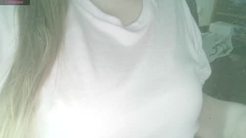 Snapshot of secret18slaveanon chatting on January 15, 2025, 3:29 pm Sunny online show from January 15, 2025, 3:29 pm