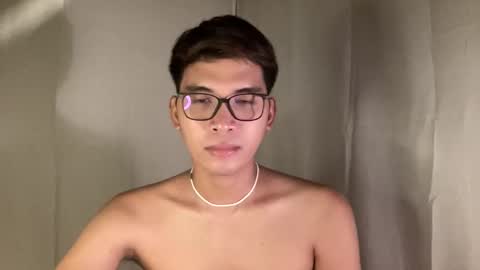 Snapshot of seductive_william chatting on October 4, 2025, 3:10 pm William online show from October 4, 2025, 3:10 pm