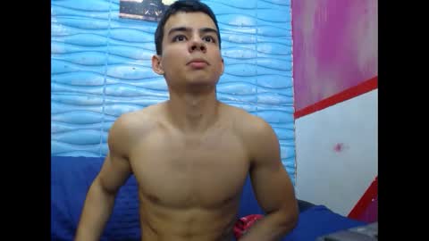 Snapshot of seigfried0 chatting on February 20, 2025, 8:25 pm Seigfried online show from February 20, 2025, 8:25 pm