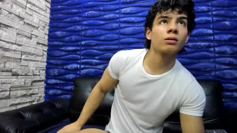 Snapshot of seigfried0 chatting on November 9, 2025, 11:36 pm Seigfried online show from November 9, 2025, 11:36 pm