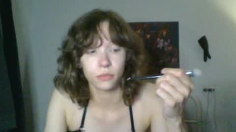Snapshot of sendforesme chatting on September 19, 2025, 11:27 pm goddess esme  online show from September 19, 2025, 11:27 pm