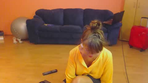 Snapshot of sensualmyra chatting on September 25, 2025, 1:04 pm sensualmyra online show from September 25, 2025, 1:04 pm