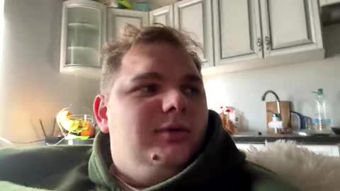 serbenkoroma online show from November 19, 2025, 10:59 am