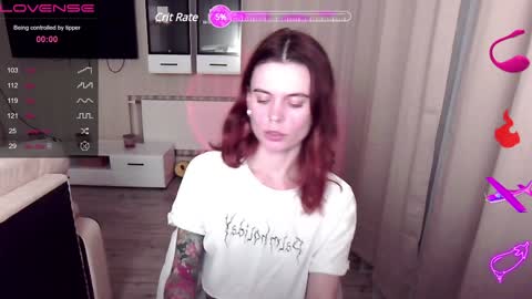 Snapshot of serenamilss chatting on December 19, 2024, 7:29 pm serenamilss online show from December 19, 2024, 7:29 pm