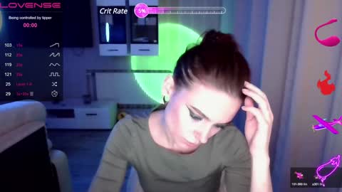 Snapshot of serenamilss chatting on January 22, 2025, 7:13 pm serenamilss online show from January 22, 2025, 7:13 pm