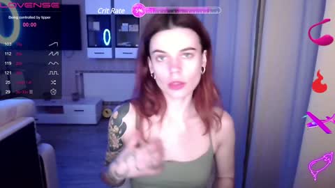 Snapshot of serenamilss chatting on January 25, 2025, 2:58 pm serenamilss online show from January 25, 2025, 2:58 pm
