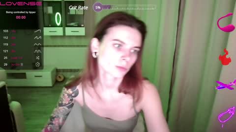 Snapshot of serenamilss chatting on January 29, 2025, 6:28 pm serenamilss online show from January 29, 2025, 6:28 pm