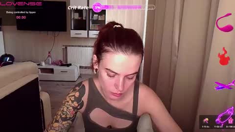Snapshot of serenamilss chatting on September 14, 2025, 10:47 am serenamilss online show from September 14, 2025, 10:47 am