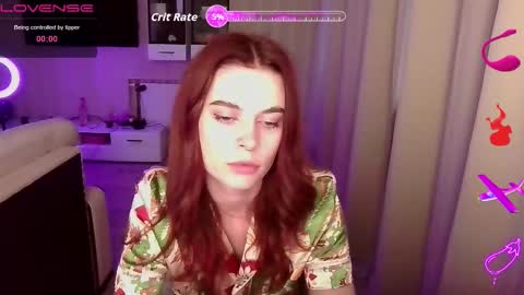 Snapshot of serenamilss chatting on October 12, 2025, 3:11 pm serenamilss online show from October 12, 2025, 3:11 pm