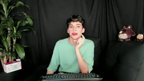 Snapshot of seth_ryder chatting on February 14, 2025, 8:10 am seth_ryder online show from February 14, 2025, 8:10 am