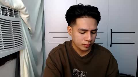 Snapshot of sexloversxxxx chatting on November 4, 2025, 4:44 am HI I AM JAMESPLEASE LET ME DO SOME HOT SHOWS FOR YOU HERE FOR MY SCHOOL AND FOR MY FAMILY online show from November 4, 2025, 4:44 am