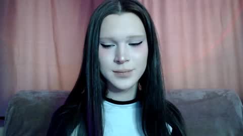 Snapshot of sexpired_princess chatting on February 27, 2025, 6:29 am Nextdoor Princess online show from February 27, 2025, 6:29 am