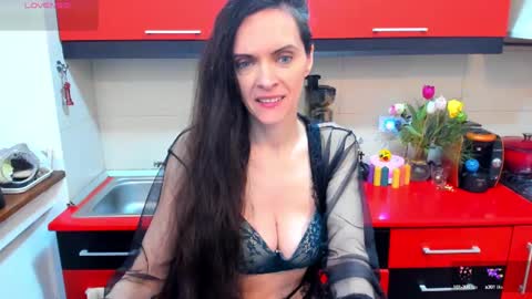Snapshot of sexqueen1111 chatting on February 1, 2025, 4:24 am sexqueen1111 online show from February 1, 2025, 4:24 am