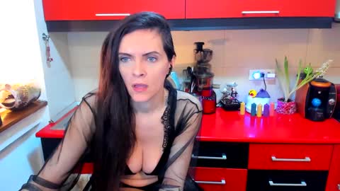 Snapshot of sexqueen1111 chatting on February 16, 2025, 3:05 pm sexqueen1111 online show from February 16, 2025, 3:05 pm